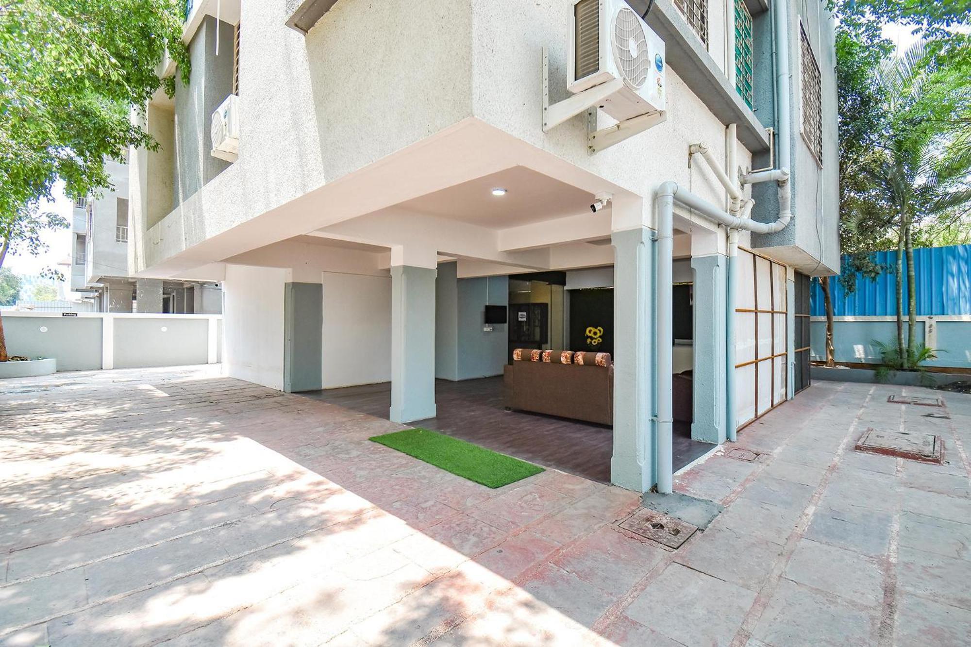 Fabhotel Skylight Studio Rooms - Nr Mcf Camp Pune Exterior foto